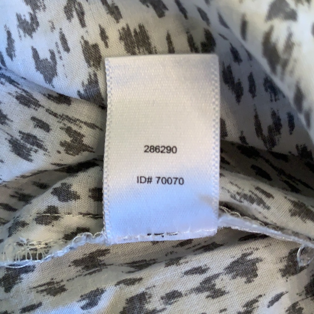 Ann Taylor Loft Sleeveless Ruffled Blouse - Picture 6 of 6